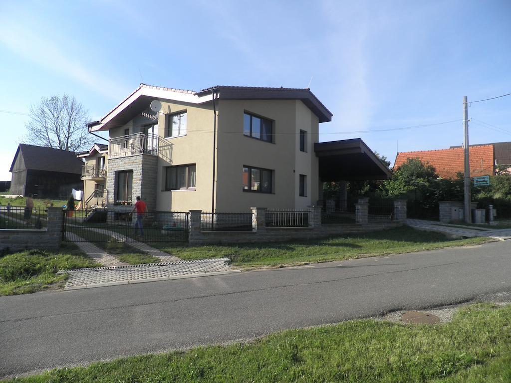 Apartamento Privat Bartky Vrbov Exterior foto